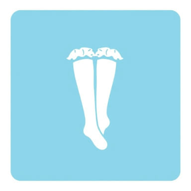 knee-high-frilly-socks.jpg